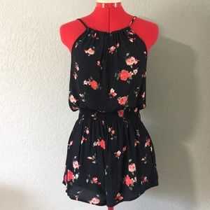 4/$25 Forever 21 floral halter top romper medium
